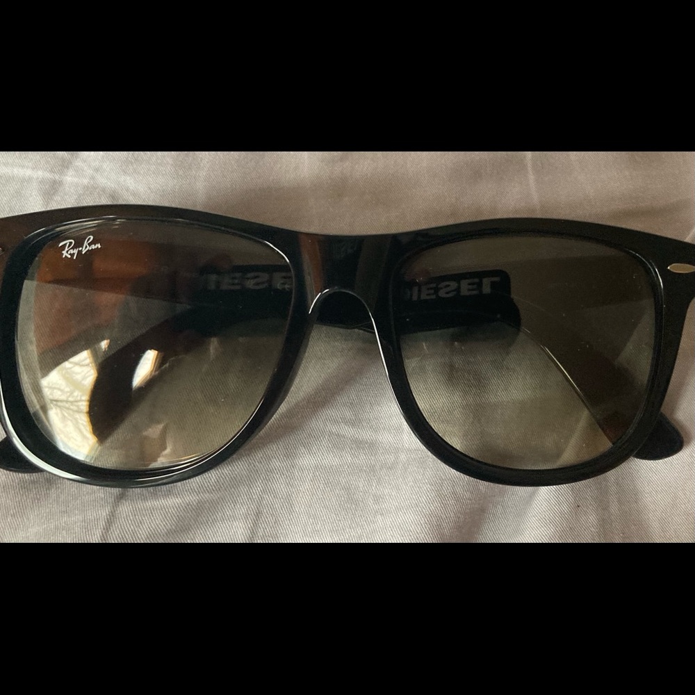 Ray Ban original wayfarer classic sunglasses